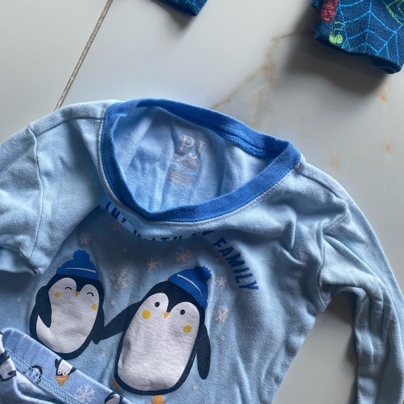 Spiderman Blue and Red Pajama Set for Ultimate Comfort - Picture 8 of 9